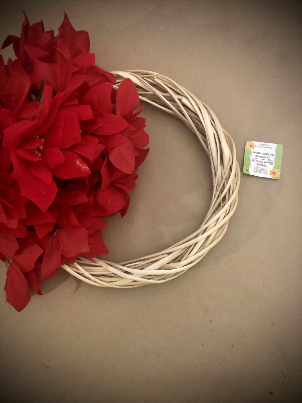 DIY Poinsettia Wreath - Craftsy Soul