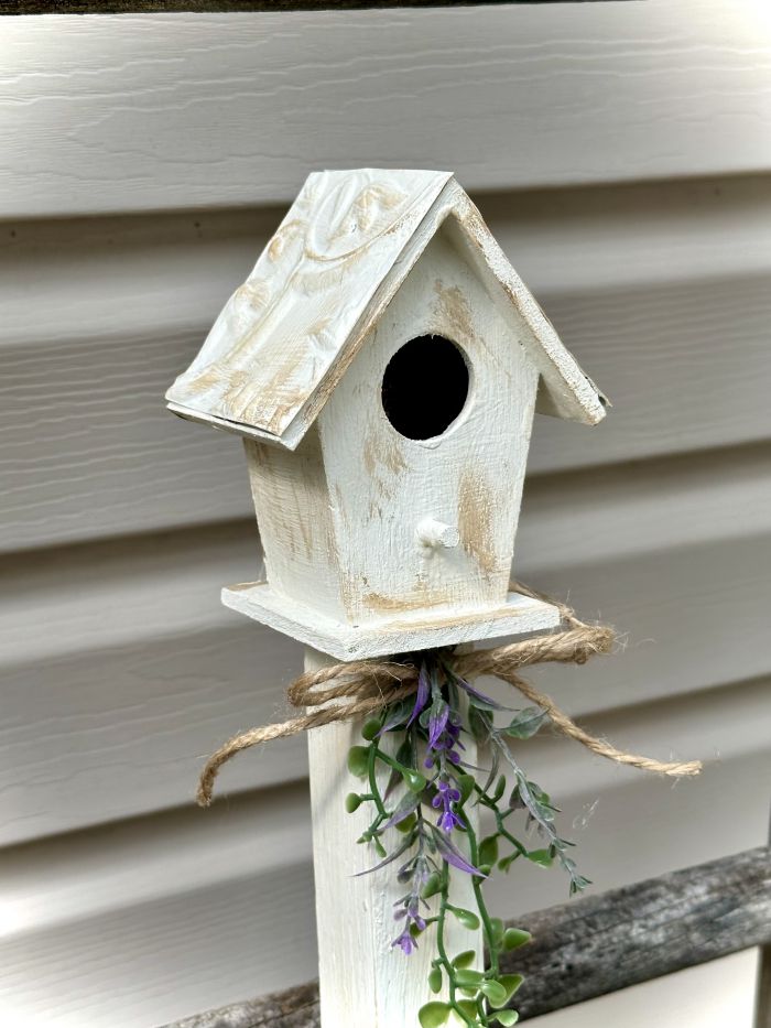 spindle birdhouse