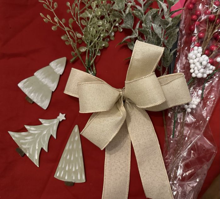 Christmas Decor with budget-friendly items
