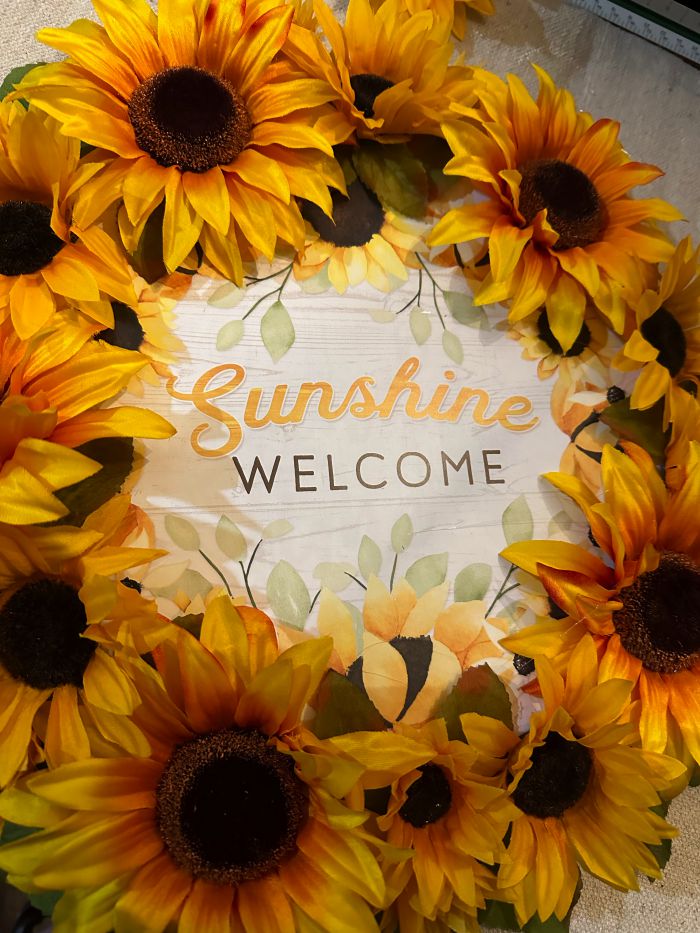 beautiful sunflower wreath