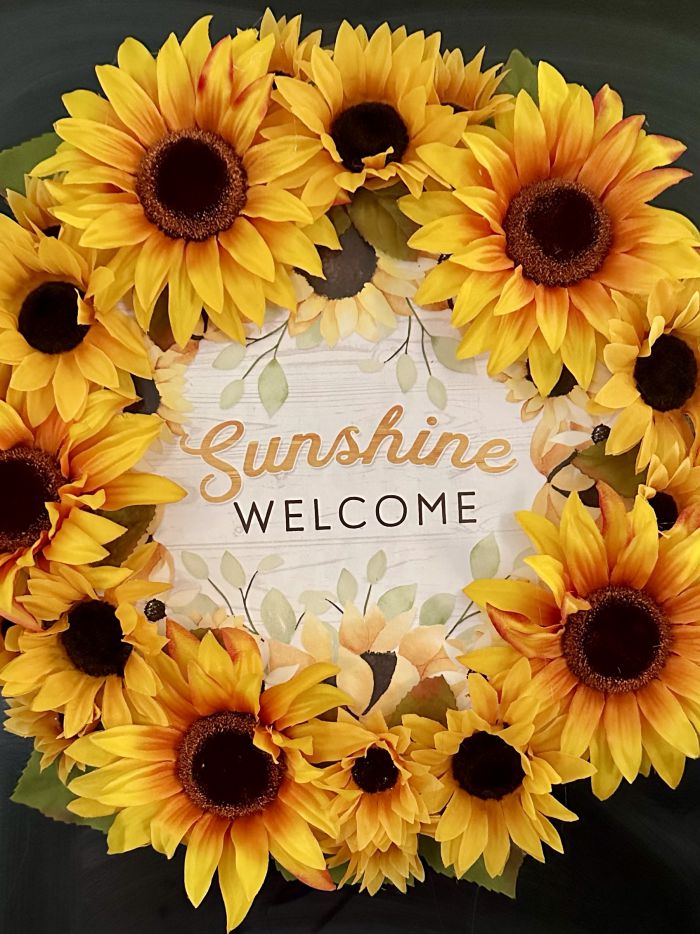 beautiful sunflower wreath
