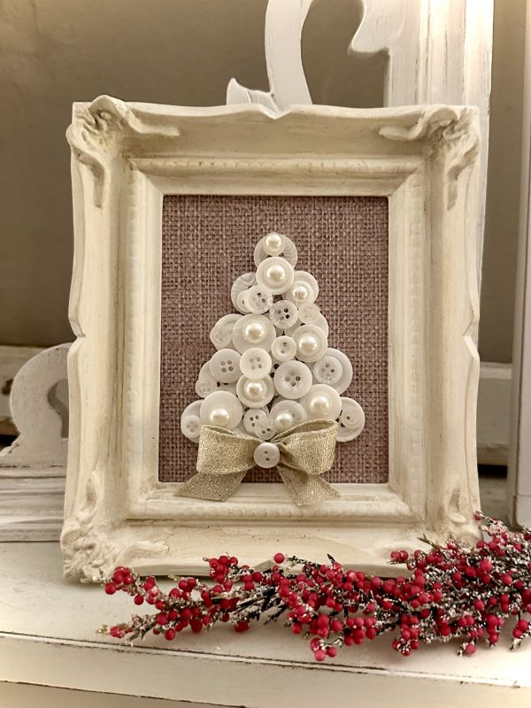 framed button christmas tree