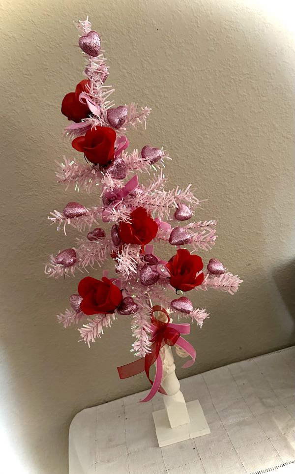 mini Valentine tree