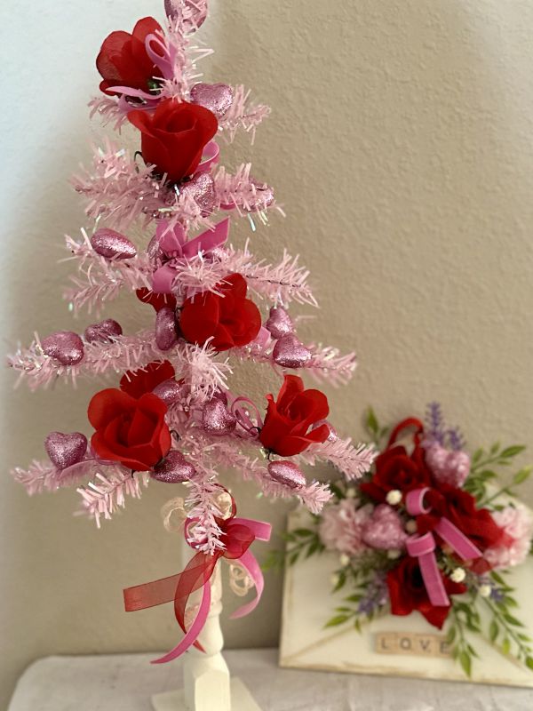 mini Valentine tree
