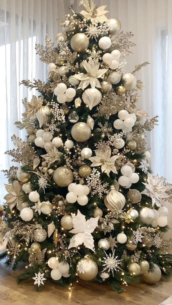 decorate your christmas tree like a pro