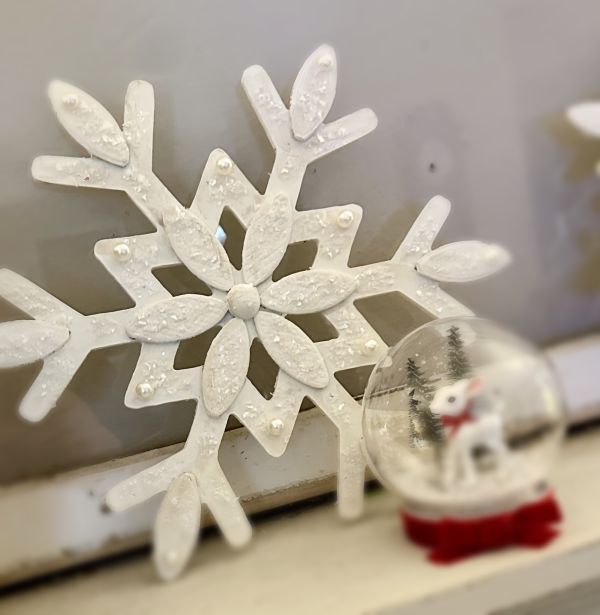 Dollar Tree snowflake craft