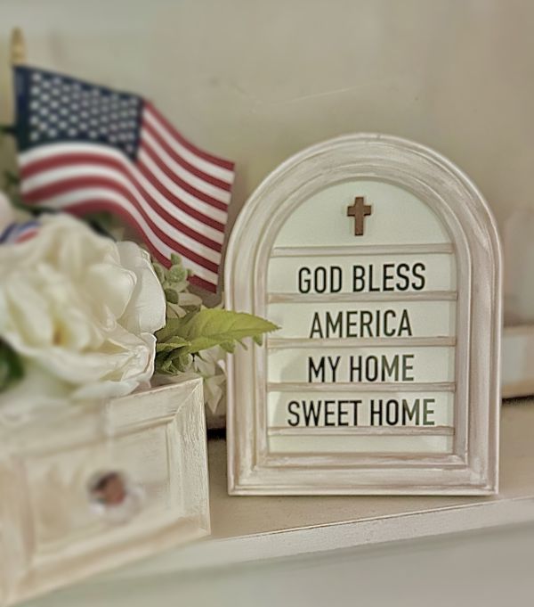 mini hymn board